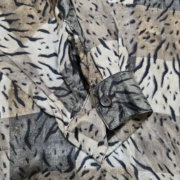 VTG 100% Silk Sheer Blouse Womens Plus Size 3XL Button Front Animal Print - Picture 5 of 7